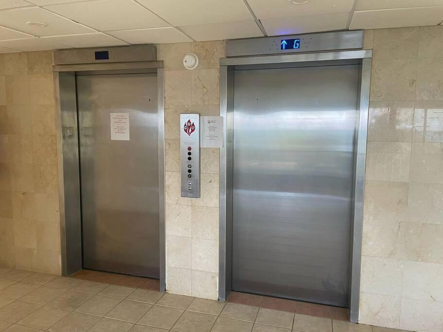 דירות Ocean View 2 Bed 1 Bath 2 Parkings & Pool @ Dos Marinas פחרדו מראה חיצוני תמונה